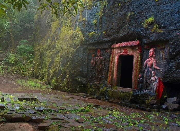 RavanaElla Cave