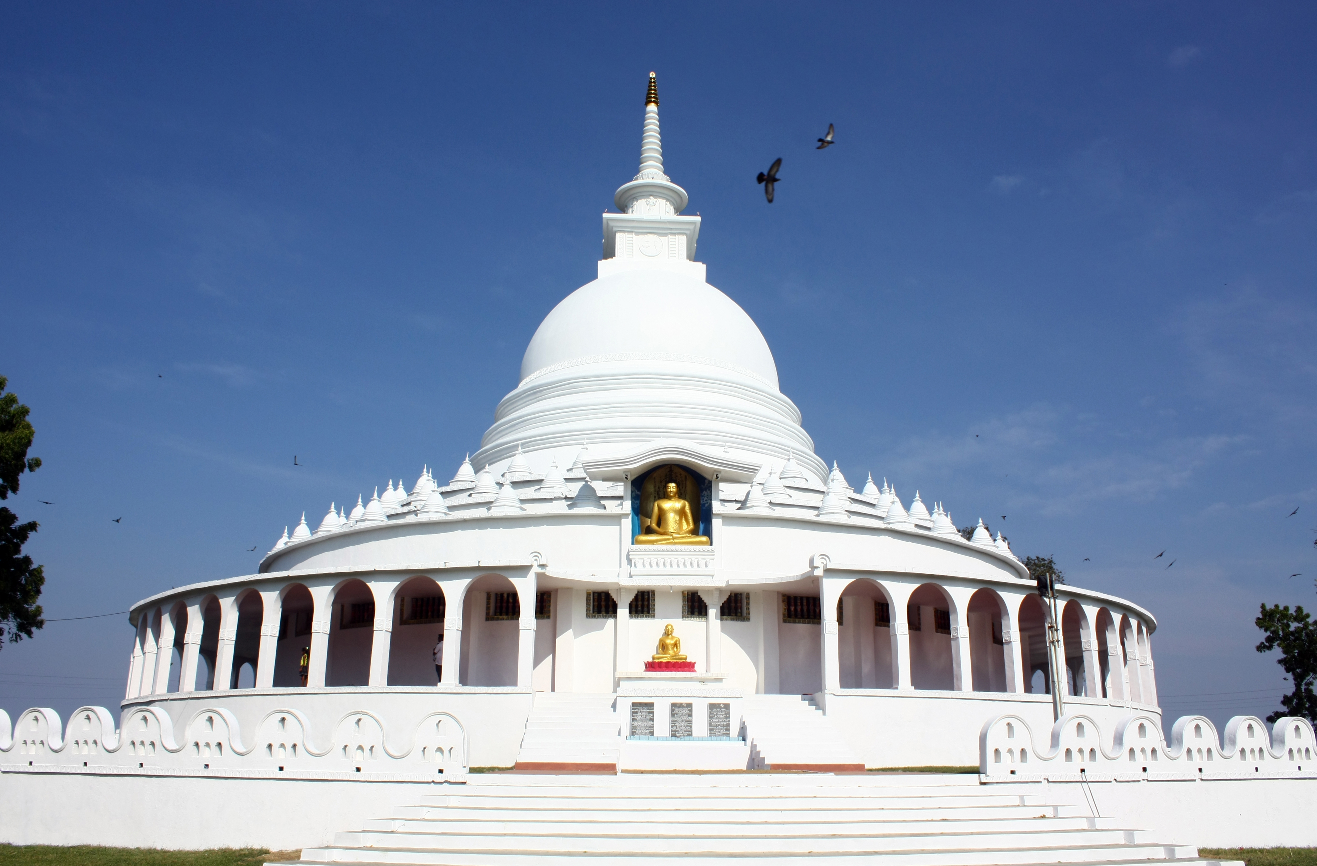 Peace Pagoda, Ampara
