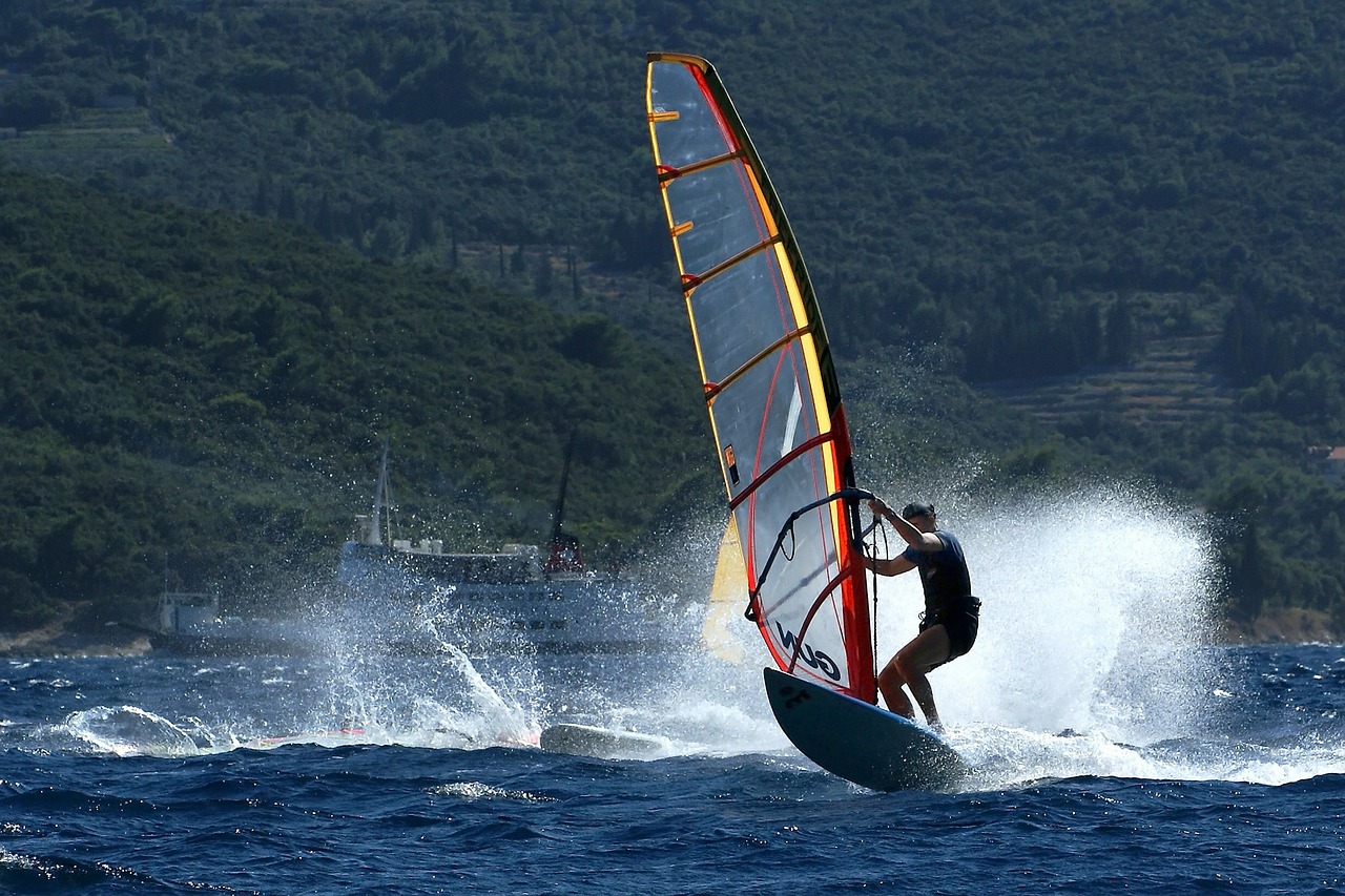 Windsurfing photo
